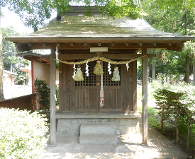 写真：下溝八幡宮境内明王殿