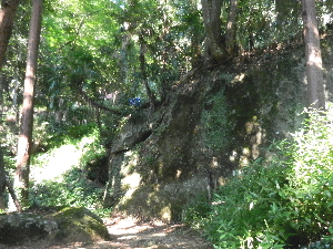 写真：駒立て岩